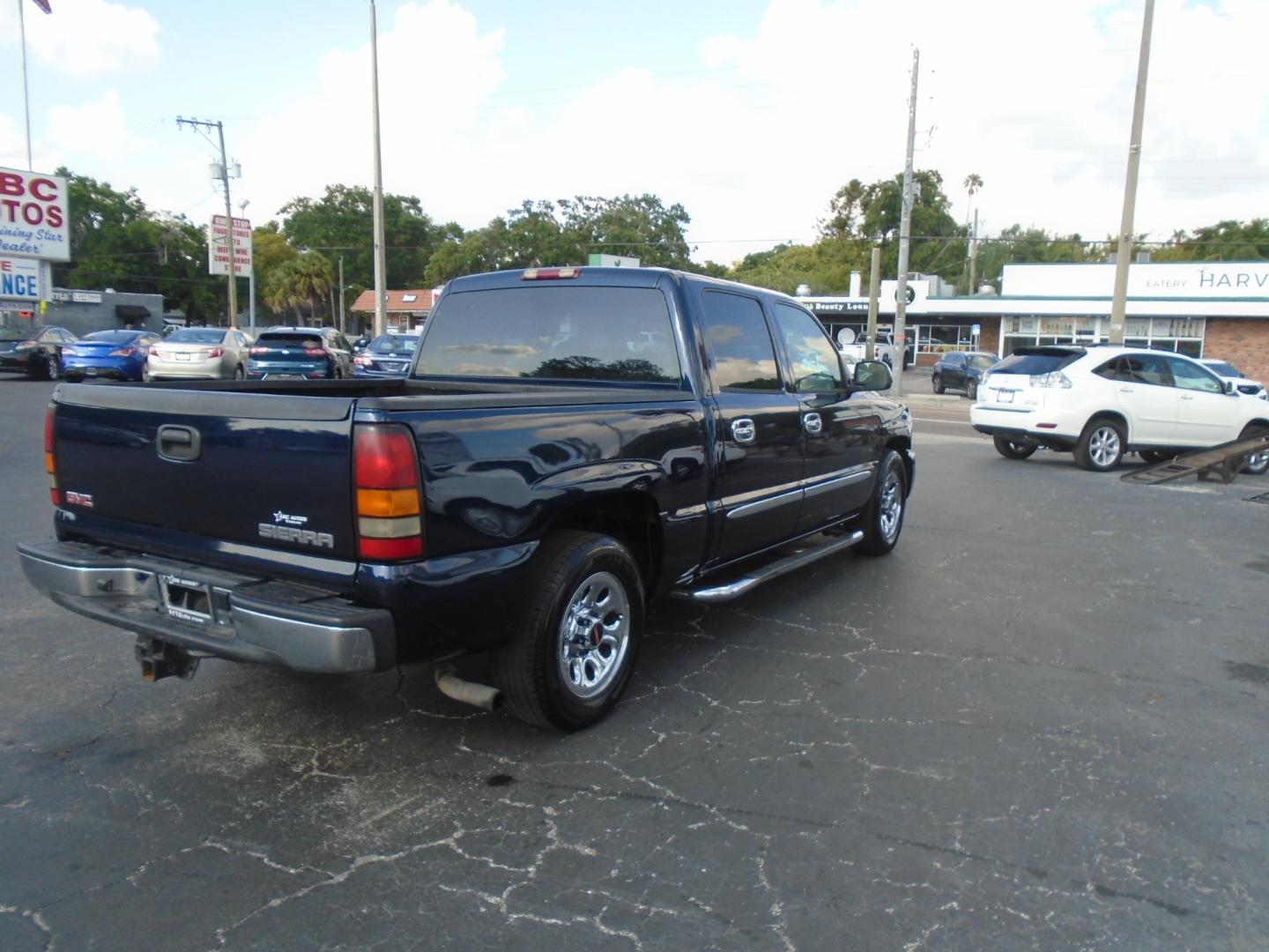 2006 GMC Sierra 1500 (2GTEC13V461) , located at 6112 N Florida Avenue, Tampa, FL, 33604, (888) 521-5131, 27.954929, -82.459534 - Photo#5